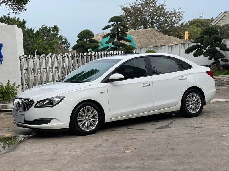 Buick Excelle, 2016