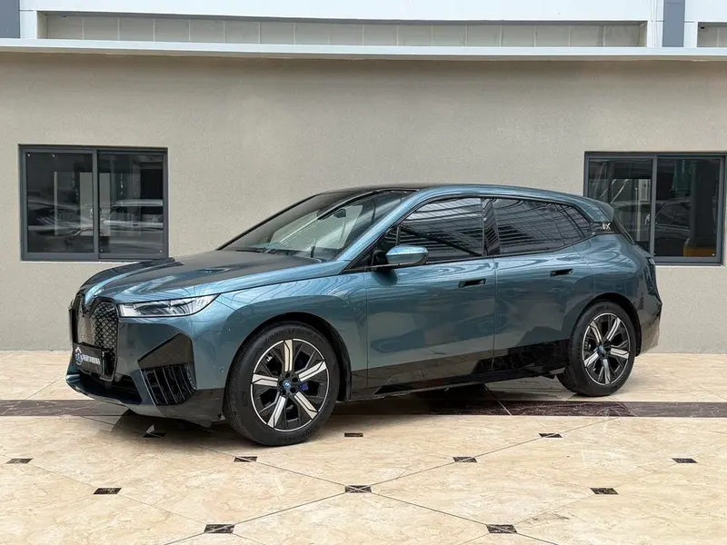 BMW iX, 2023