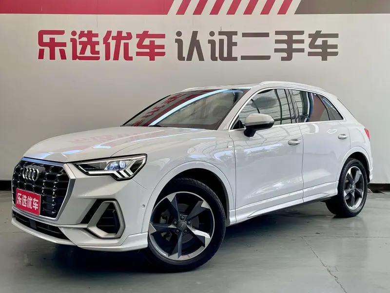 Audi Q3, 2021