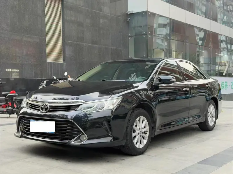 Toyota Camry, 2016