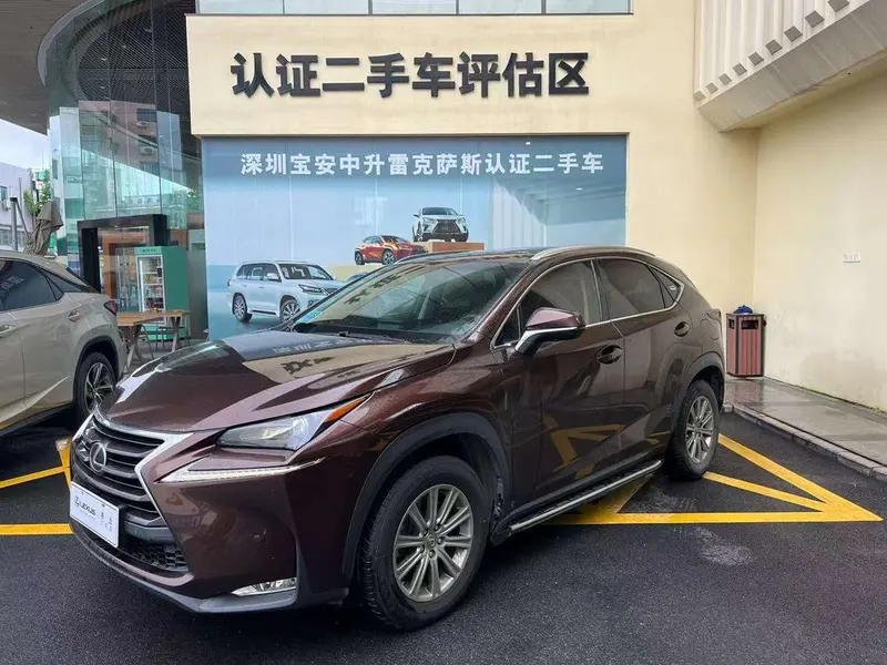 Lexus NX, 2016