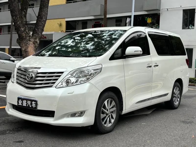 Toyota Alphard, 2011