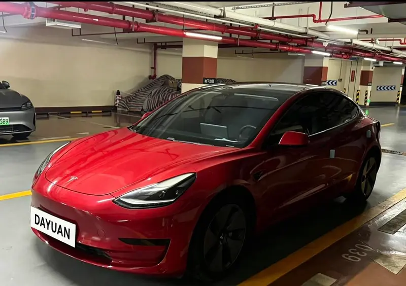 Tesla Model 3, 2021