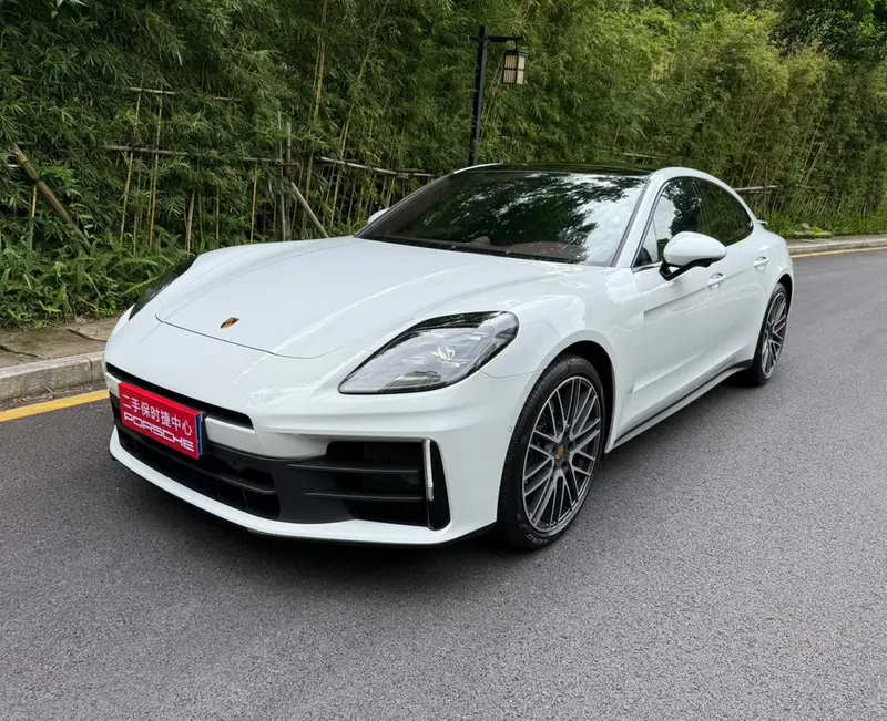 Porsche Panamera, 2024