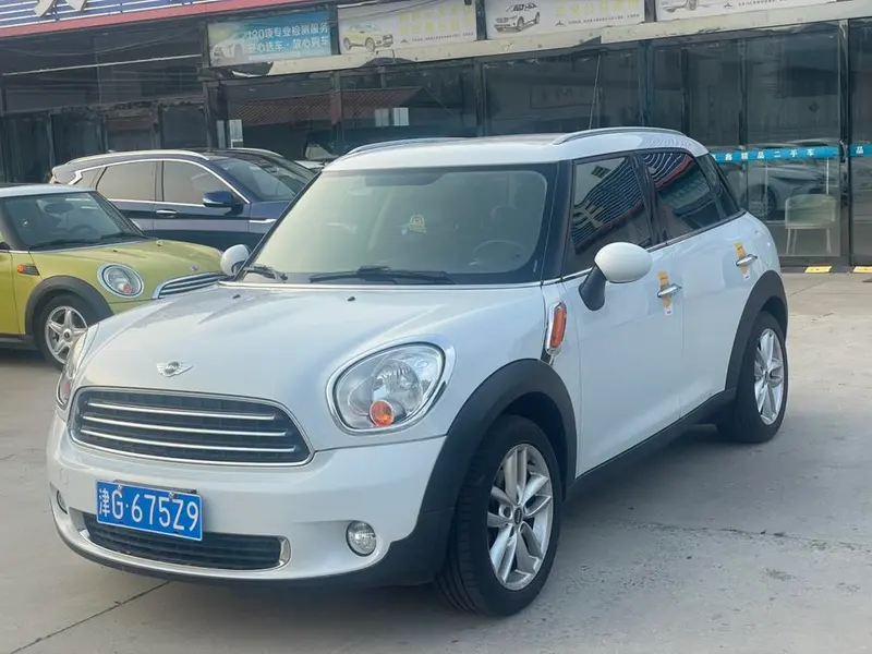 MINI COUNTRYMAN, 2011