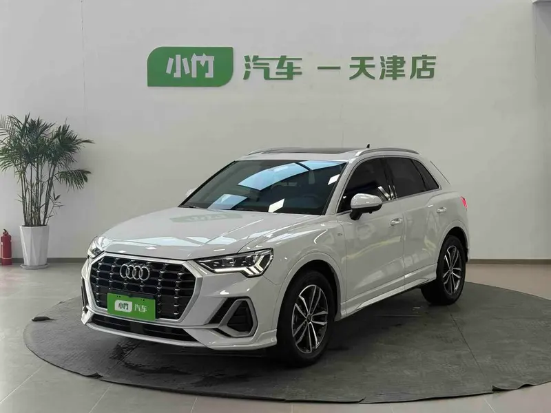 Audi Q3, 2022