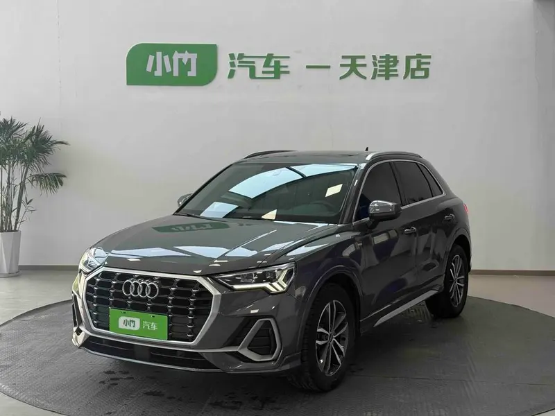 Audi Q3, 2022
