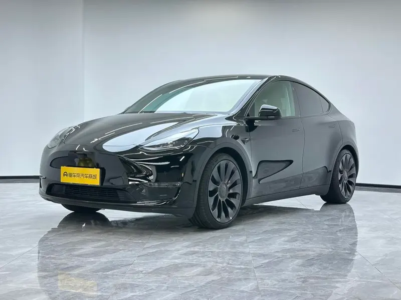 Tesla Model Y, 2022