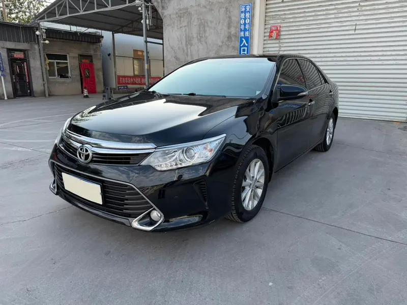 Toyota Camry, 2016