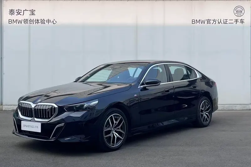 BMW i5, 2025