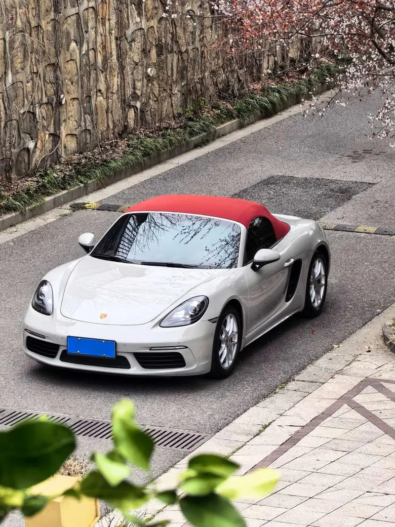 Porsche 718, 2023
