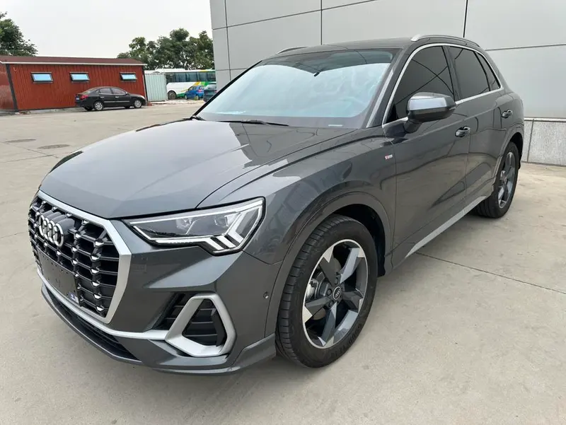 Audi Q3, 2022