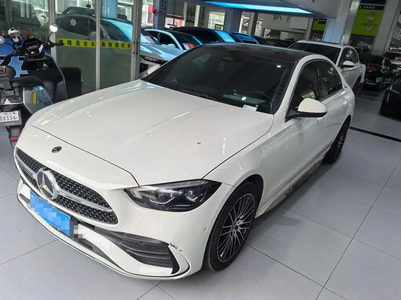 Mercedes-Benz C-Class, 2025