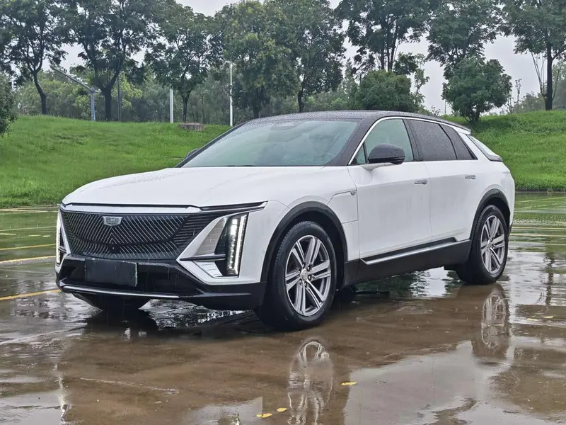 Cadillac Lyriq, 2022