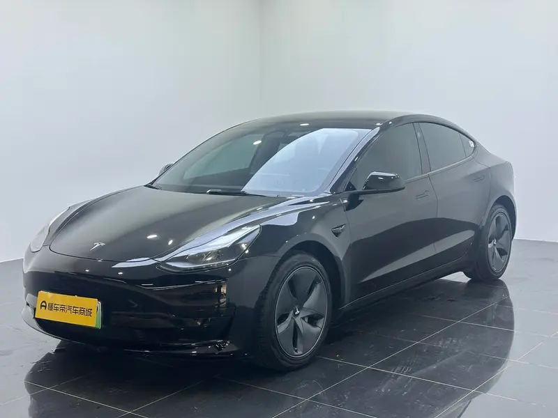 Tesla Model 3, 2022
