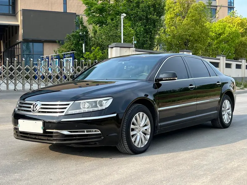 Volkswagen Phaeton, 2012
