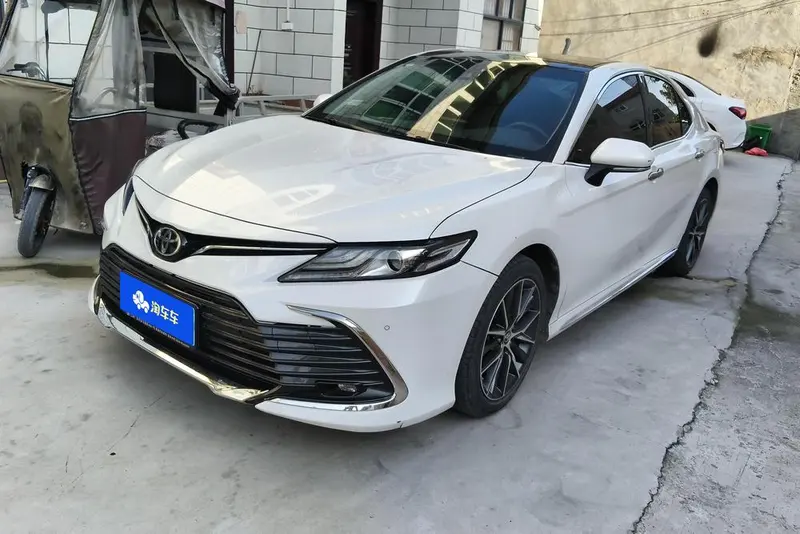 Toyota Camry, 2023