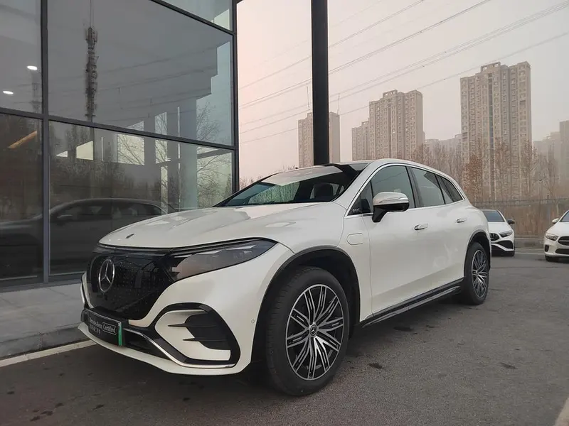 Mercedes-Benz EQS SUV, 2023
