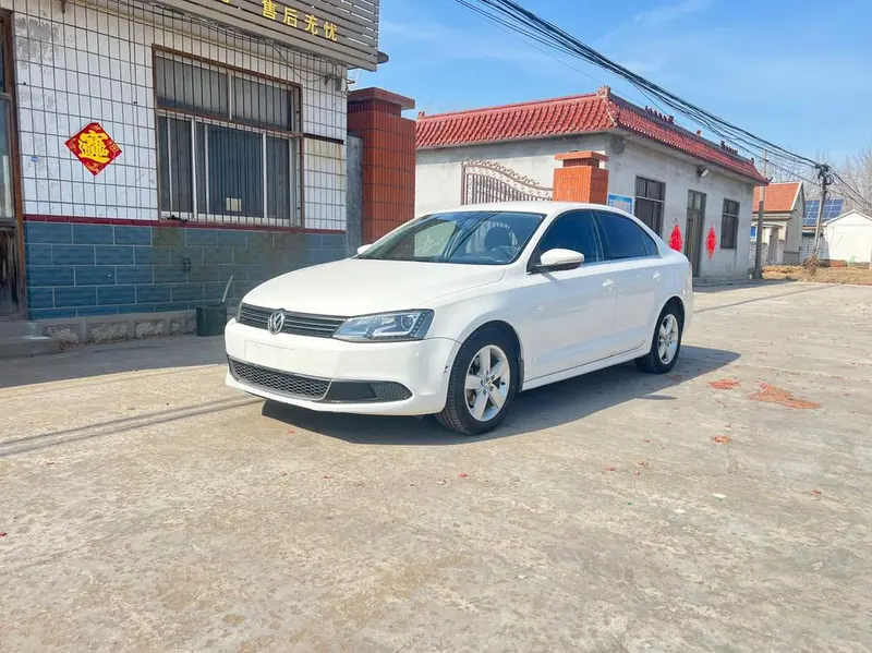 Volkswagen Sagitar, 2014