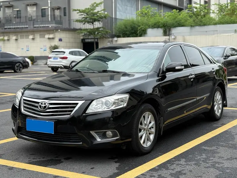 Toyota Camry, 2011