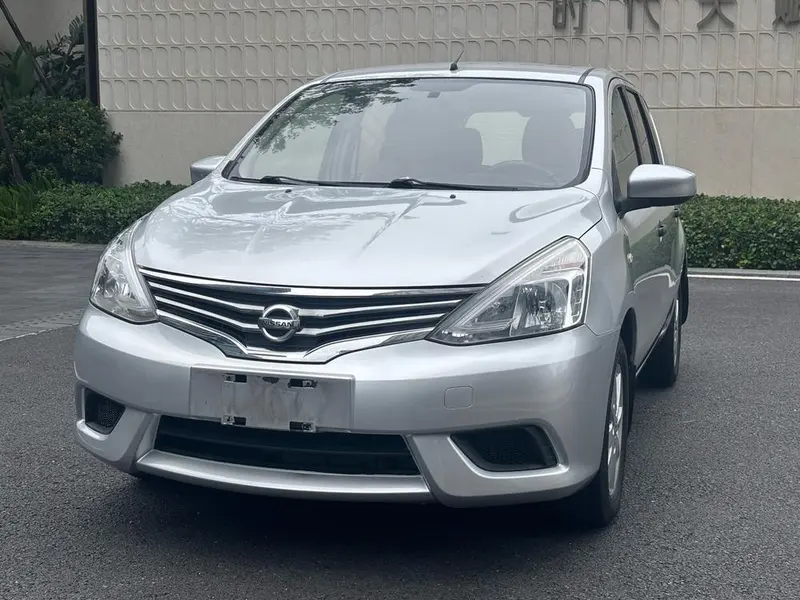 Nissan Livina, 2015