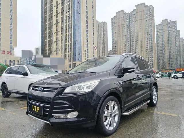 Ford Kuga, 2015