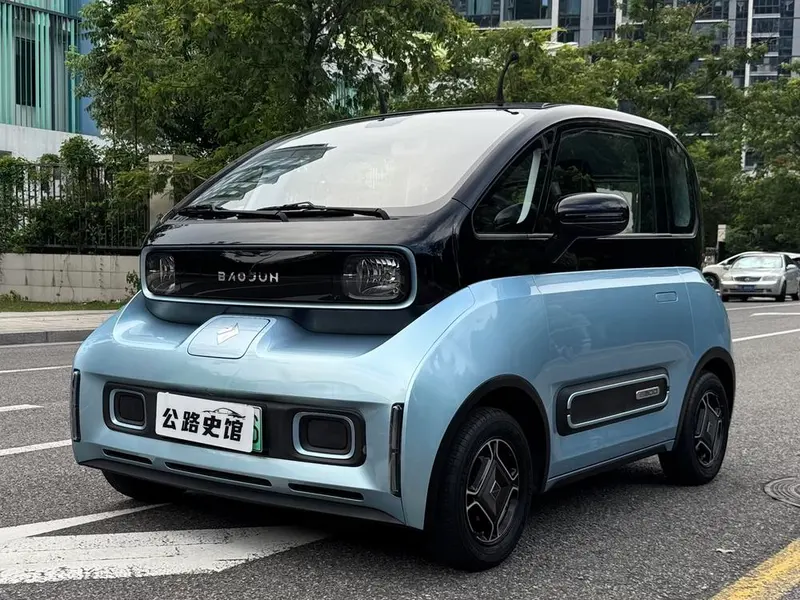 Baojun E300, 2020