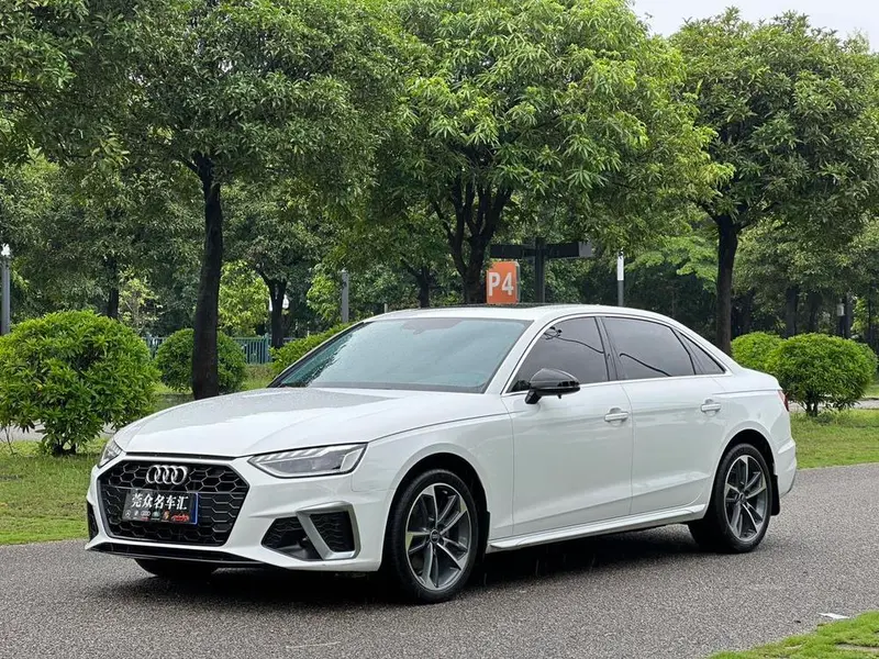 Audi A4L, 2022