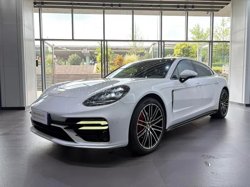 Porsche Panamera, 2017