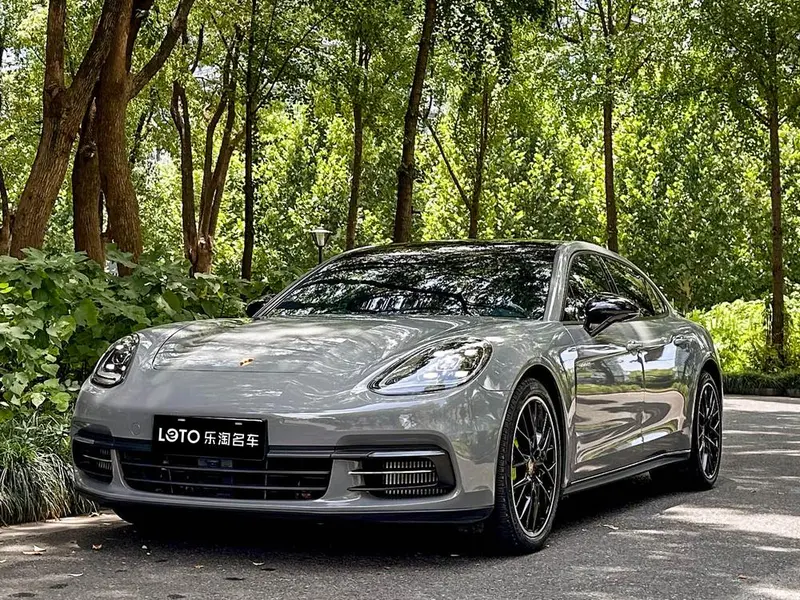 Porsche Panamera E-Hybrid, 2017