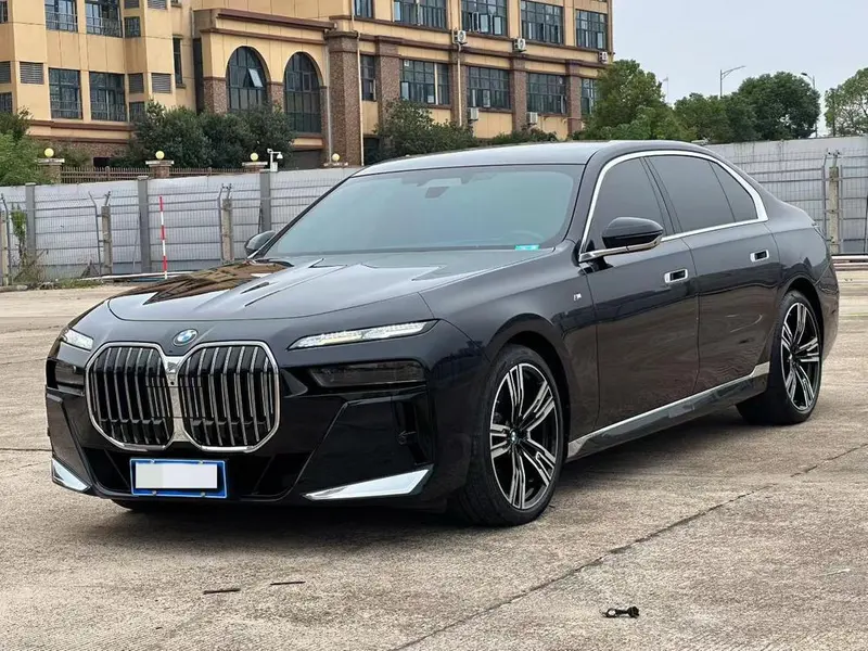 BMW 7-Series, 2023