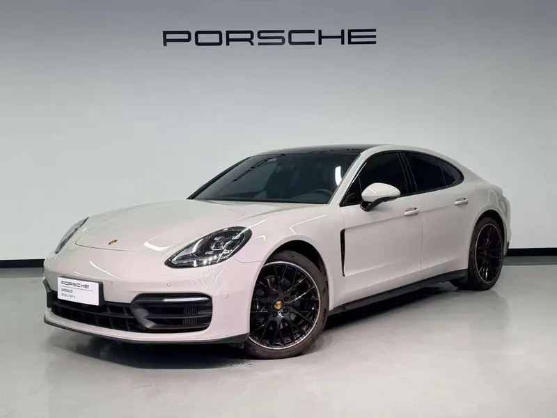 Porsche Panamera, 2023