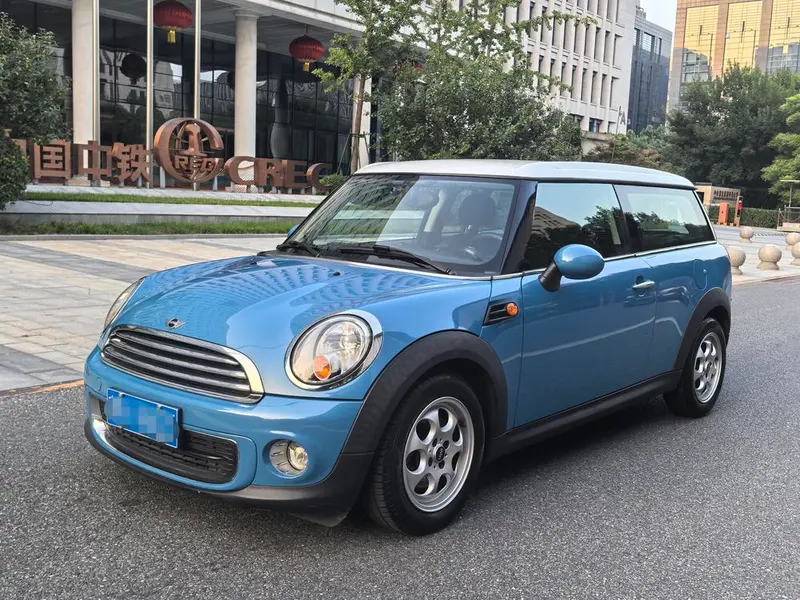 MINI CLUBMAN, 2011