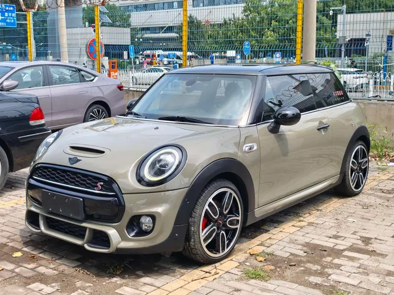MINI MINI, 2019