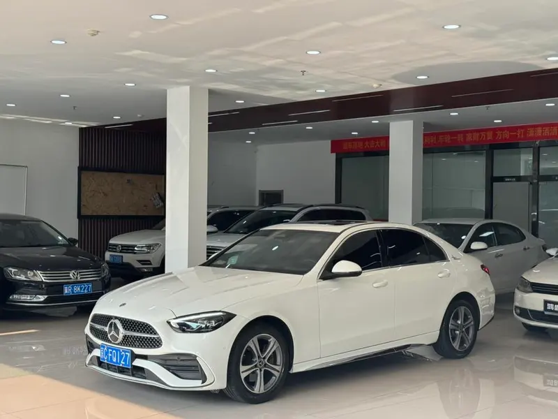 Mercedes-Benz C-Class, 2022