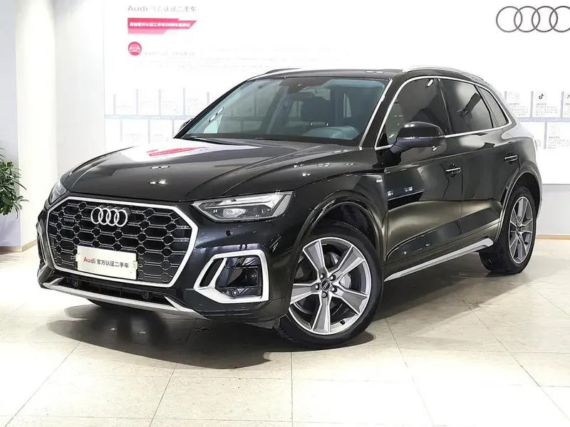 Audi Q5L, 2022