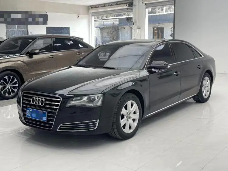 Audi A8, 2013