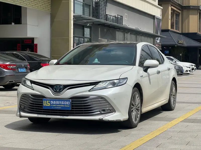 Toyota Camry, 2019
