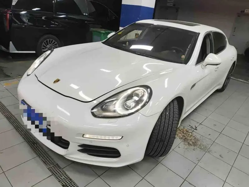 Porsche Panamera, 2014