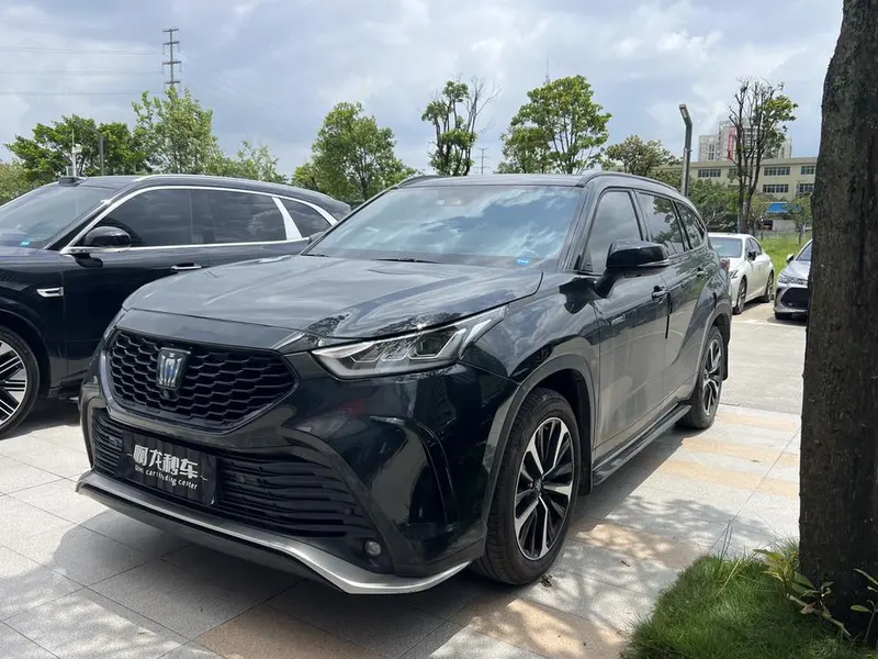 Toyota Crown Kluger, 2023