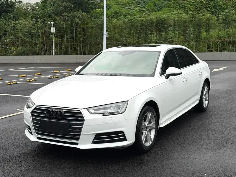 Audi A4L, 2018