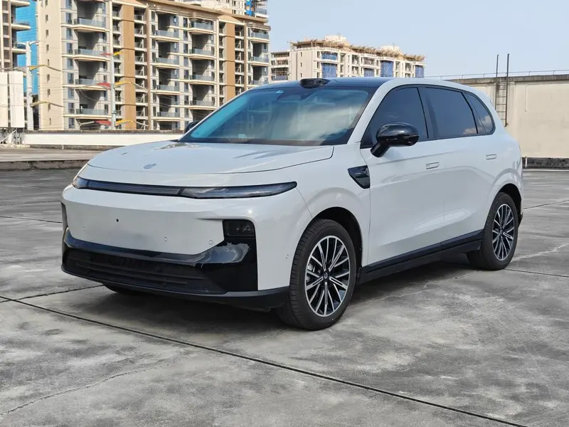 Leapmotor B10, 2025