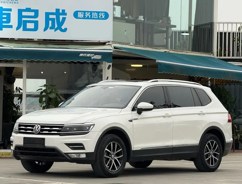 Volkswagen Tiguan L, 2017