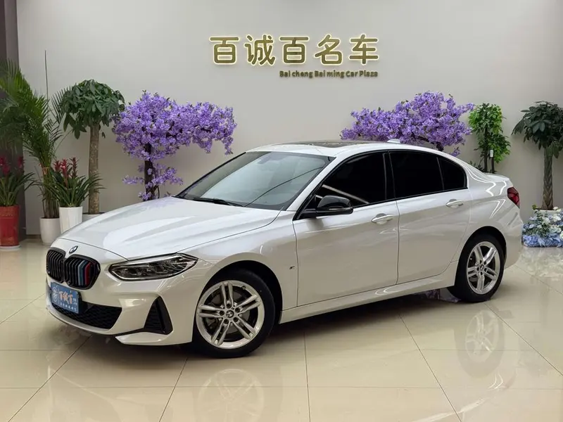 BMW 1-Series, 2023