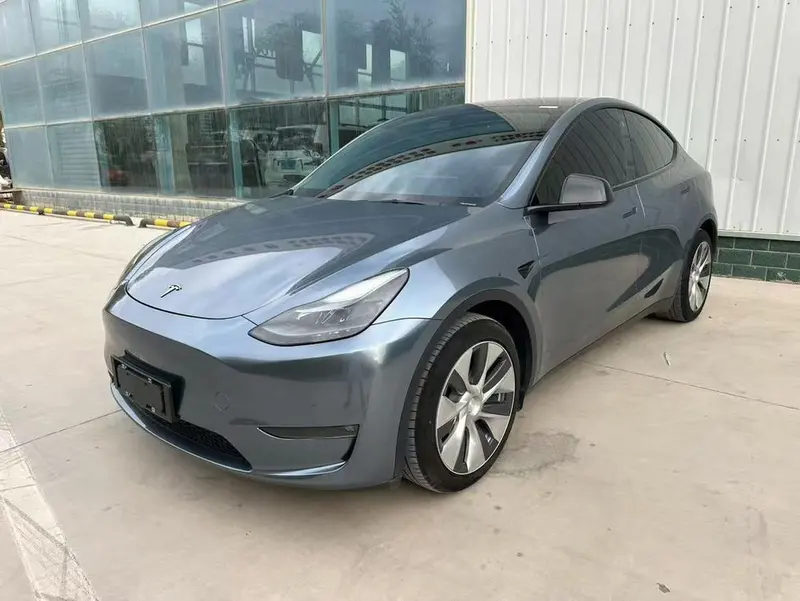 Tesla Model Y, 2021
