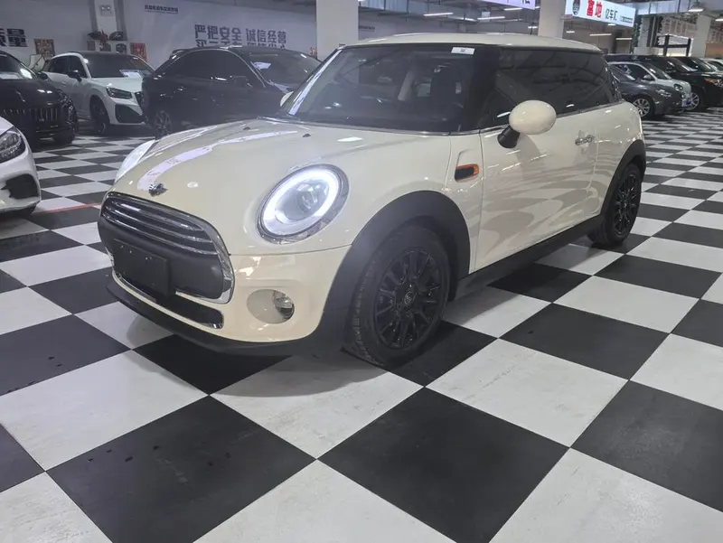 MINI MINI, 2016