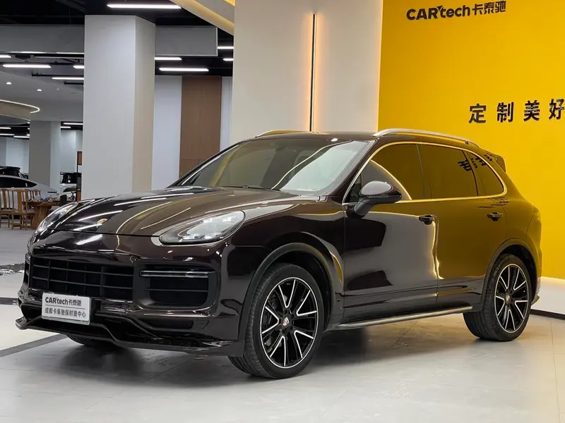 Porsche Cayenne, 2015