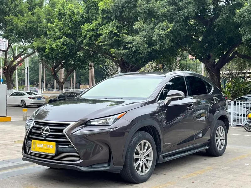 Lexus NX, 2015