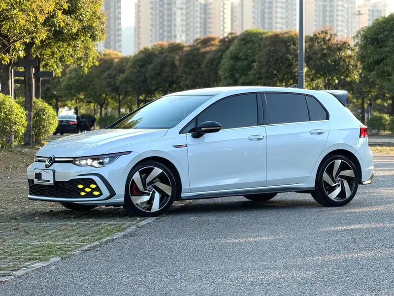 Volkswagen Golf GTI, 2023