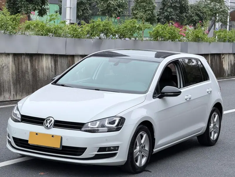 Volkswagen Golf, 2015
